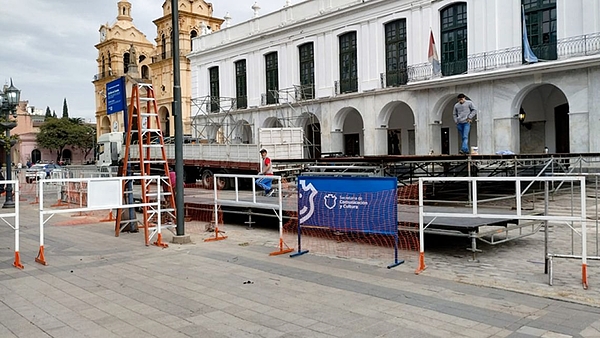 Comenzaron los preparativos en el Cabildo de Córdoba para recibir a Milei el próximo sábado 25 de mayo