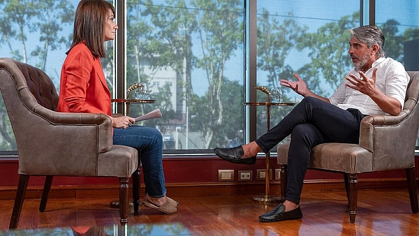 Pablo Echarri con María Laura Santillán: “Los hombres asistimos a la pérdida de nuestros privilegios”