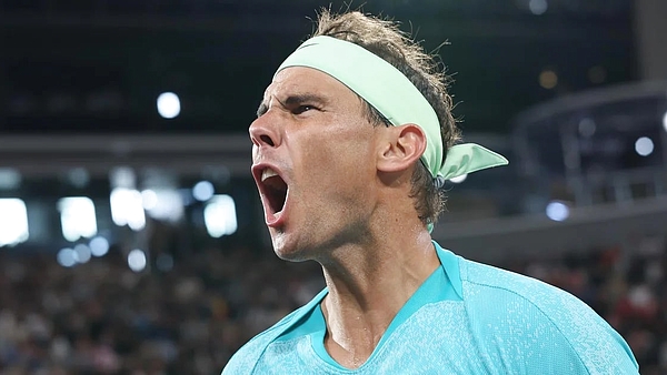 Un buen y competitivo Nadal se despide de Roland Garros tras caer ante Zverev en tres sets