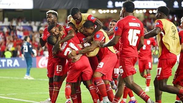 El presidente de Panamá asumió y una de las primeras cosas que hizo fue felicitar a su selección