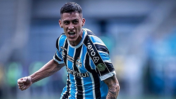 Video: tres goles argentinos, partidazo 2-2 y Gremio otra vez en descenso