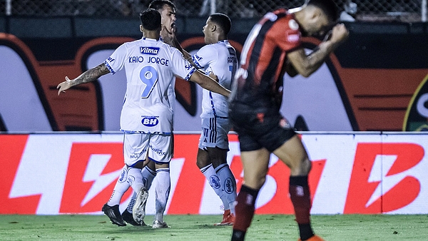 Cruzeiro reservó cinco jugadores para Boca y empató gracias a un argentino