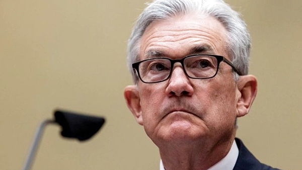 El mercado espera señales de Powell sobre el ritmo de baja de tasas de la Fed