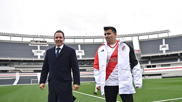 Video: el intenso y emotivo primer día de Acuña en River