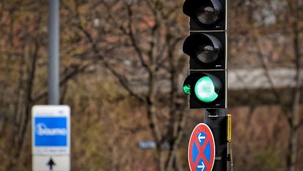 Cambian los semáforos: se sumará un nuevo color para asegurar una mejor circulación vehicular