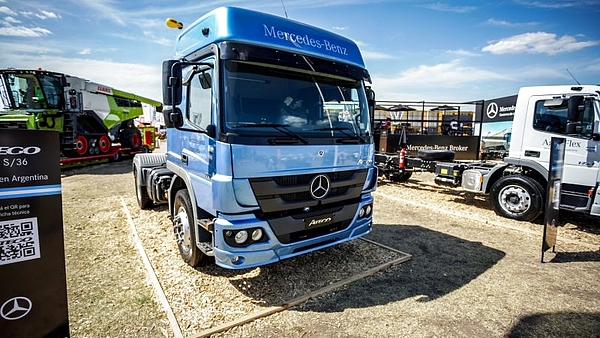 Mercedes-Benz Camiones y Buses tendrá su tienda oficial en Mercado Libre