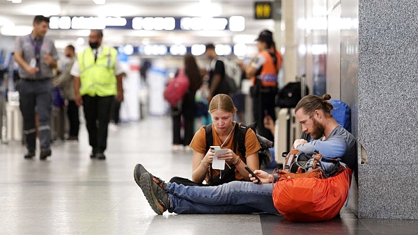 Día de caos en Aeroparque: todos los vuelos están afectados con demoras y cancelaciones