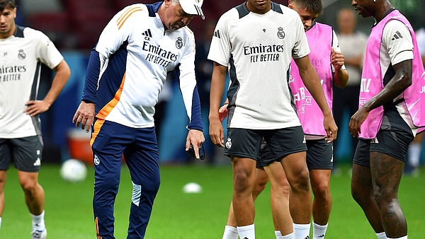 ¿Vinicius o Mbappé? Ancelotti explicó quién patea los penales en el Real Madrid y por qué