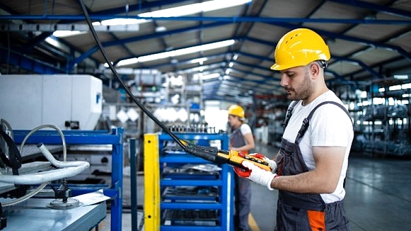 Pases de factura por el retraso de la industria en la agenda de la recuperación