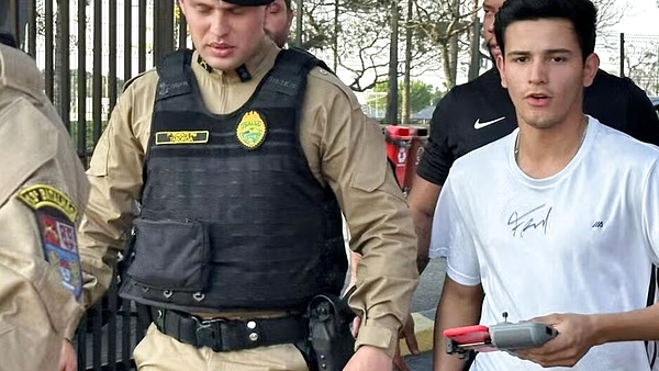 Un ecuatoriano detenido por grabar con un dron la práctica de Brasil