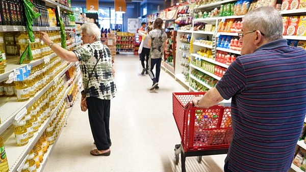 Descuentos a jubilados: estos bancos permitirán ahorrar hasta 30% en supermercados durante todo septiembre