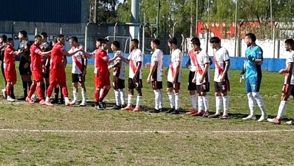 Muñiz perdió ante Luján y dejó pasar la chance de ser puntero