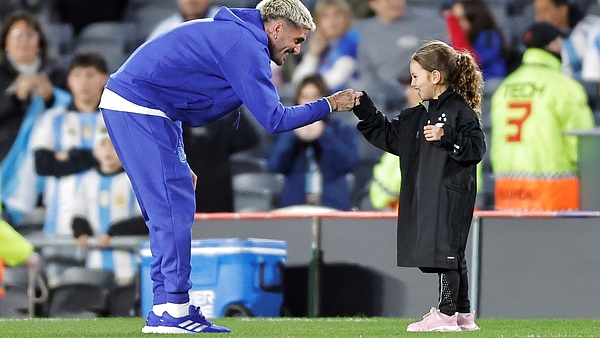 Video: el tierno encuentro de De Paul con su hija