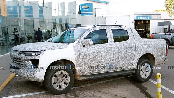 La nueva Chevrolet S10 pidió ayuda en un concesionario de Córdoba