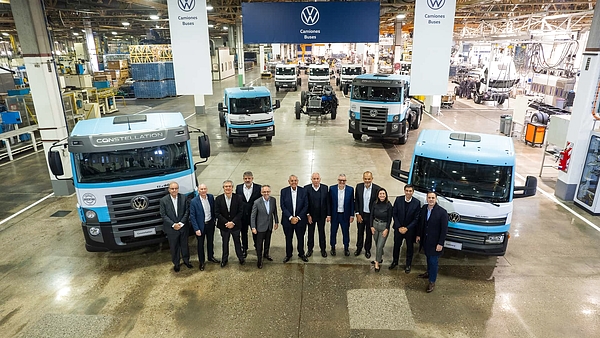 VW ya ensambla tres modelos de camiones en Córdoba