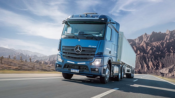 Actros 2548: seguridad, eficiencia y confort según Mercedes-Benz