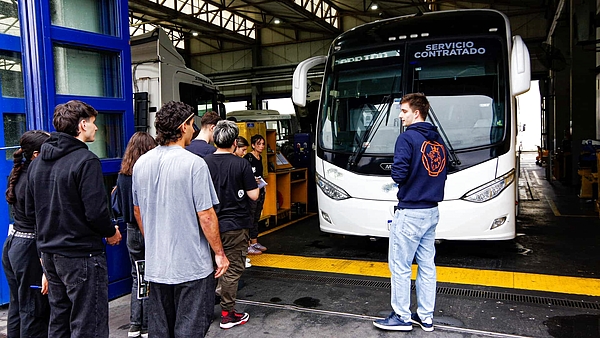 Buses interurbanos: estudiantes de diseño analizaron sus interiores