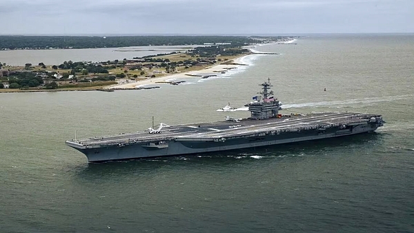 El portaaviones USS Washington conmemoró el día de la Armada Argentina en la antesala de su llegada al país